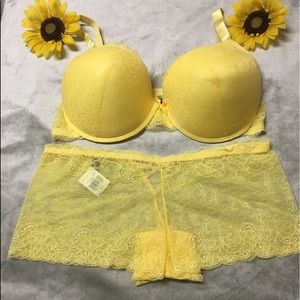 Plus Size Bra Set - Size 42C/2X